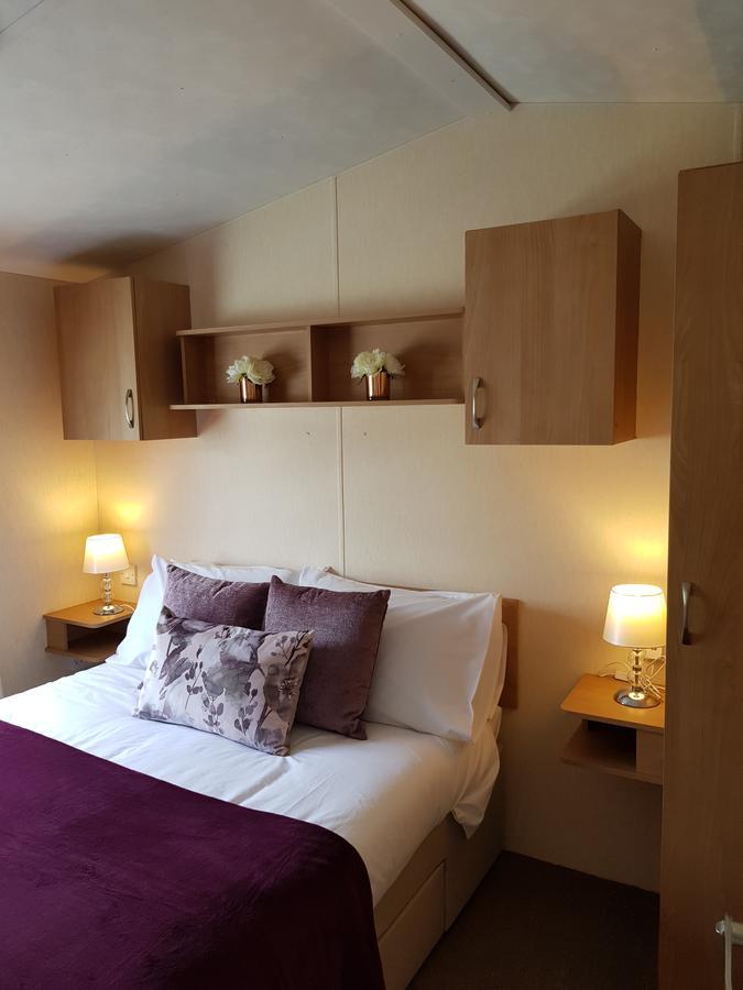 Pitch & Canvas - Self Catering At Broad Oak Farm Hotel Tattenhall Ngoại thất bức ảnh